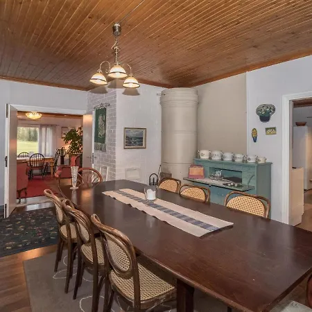 Holiday home Lehtoniemi By Interhome Tallnas